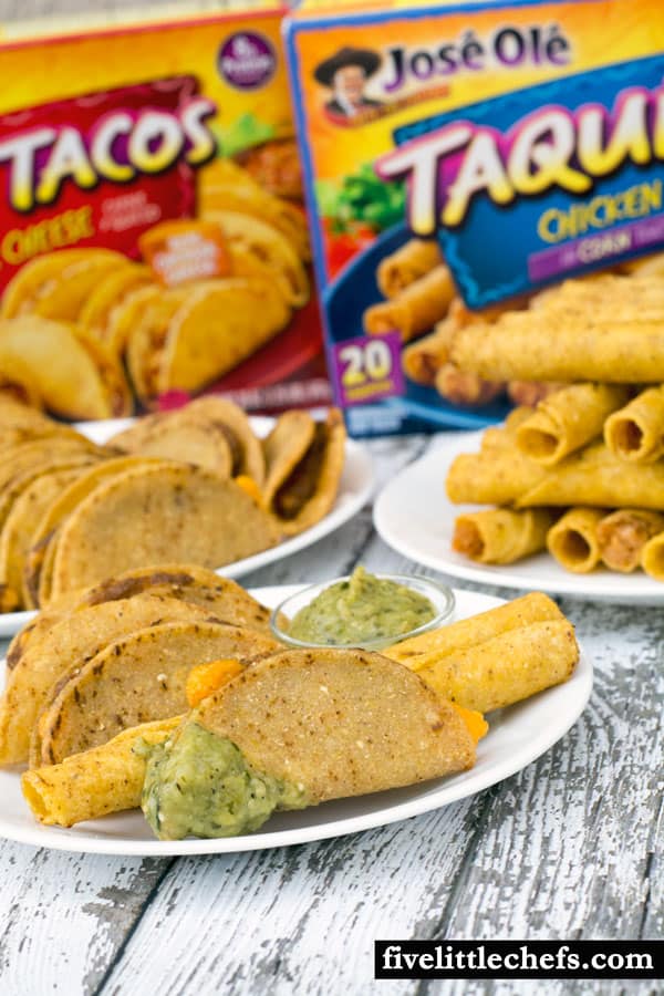 Cinco de Mayo fun and convenient party food tastes great when paired with a freshly Roasted Tomatillo Salsa that takes 15 minutes to make. You will be ready to entertain your guests in 30 minutes! Jose Ole Central and #JustSayOle