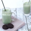 This Mint Oreo Milkshake is a perfect no bake dessert. It is so easy the kids can make it themselves - only 3 ingredients! A quick summer treat! fivelittlechefs.com